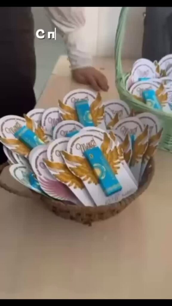 «Нет на свете излишества прекраснее, чем излишек благодарности» — Жан&hellip;